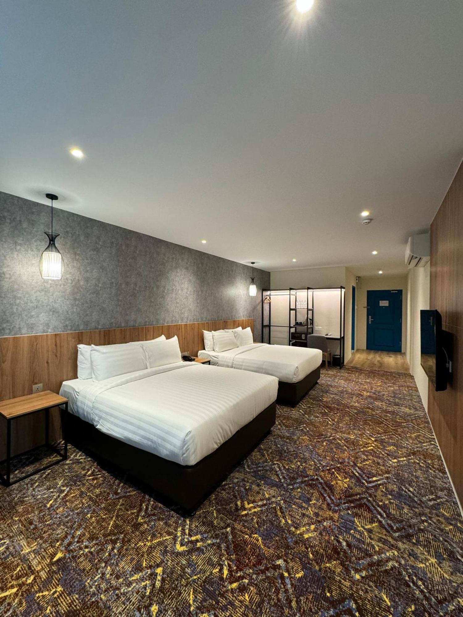 Le'Genda Hotel Kajang Exterior foto
